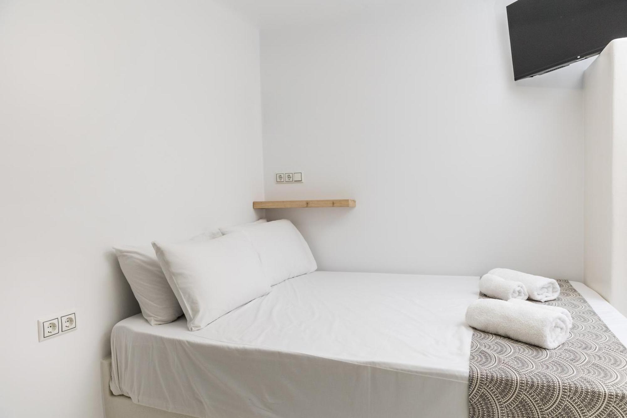 Naxos Downtown Apartments & Suites Naxos City Szoba fotó