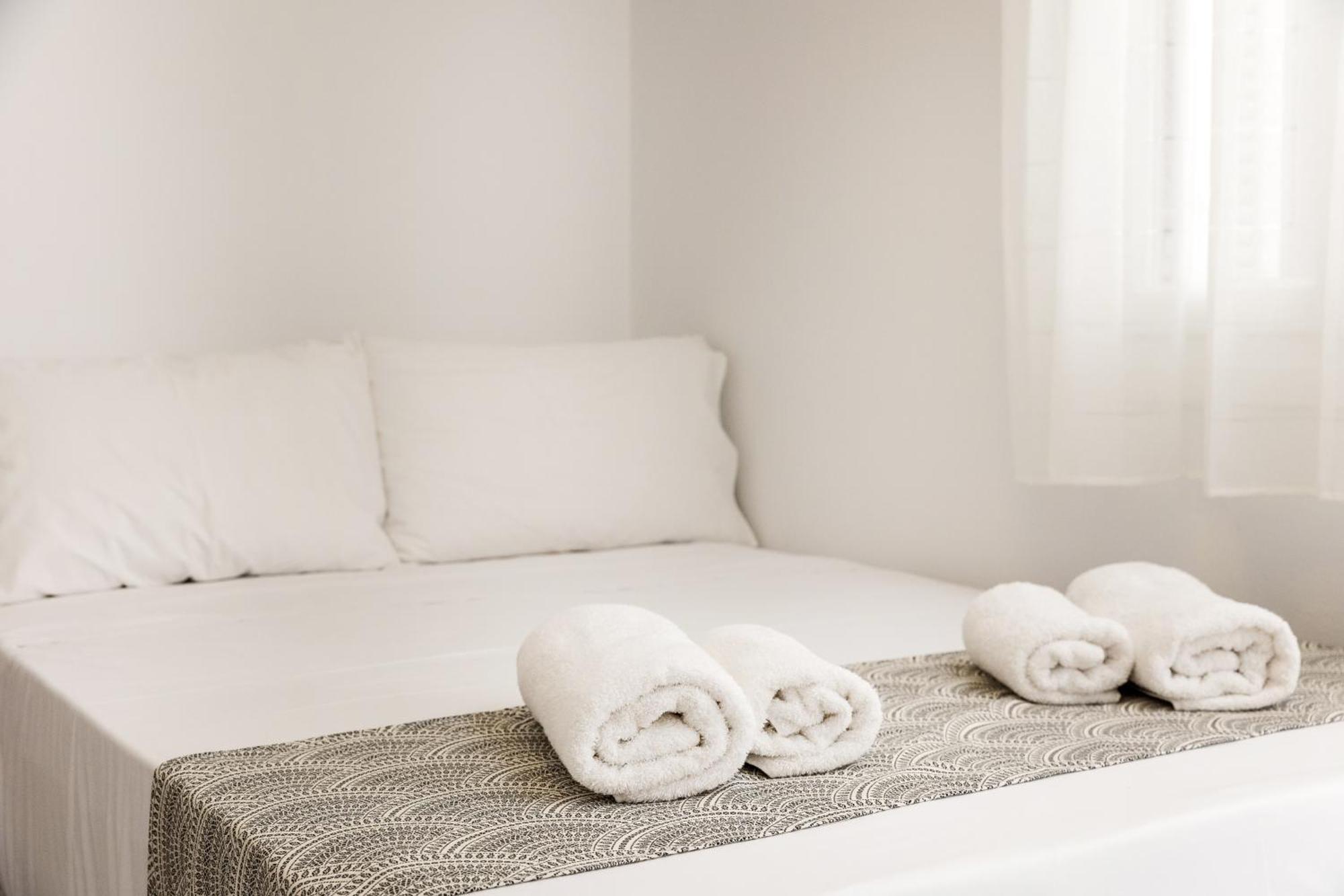 Naxos Downtown Apartments & Suites Naxos City Szoba fotó